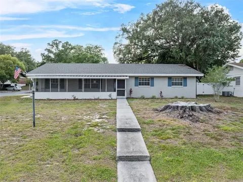 301 Lake Ned Rd, Winter Haven, FL 33884