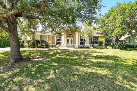 2374 Eagle Trace Dr, Kissimmee, FL 34746