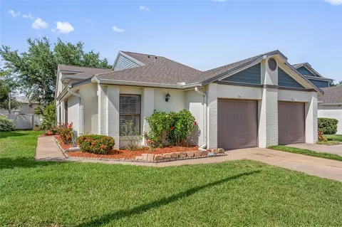 98 Lakepointe Cir, Kissimmee, FL 34743