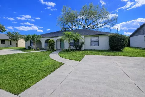 5540 Charleston St, Orlando, FL 32807