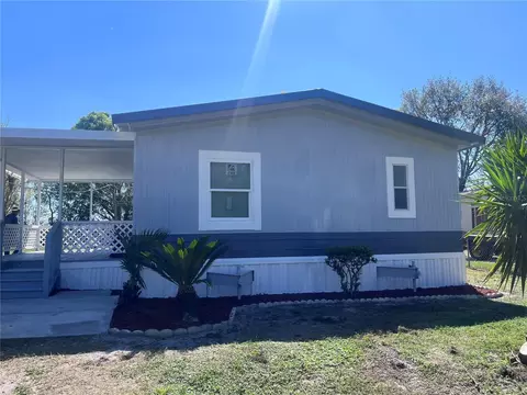 710 Whispering Pines Dr, Auburndale, FL 33823