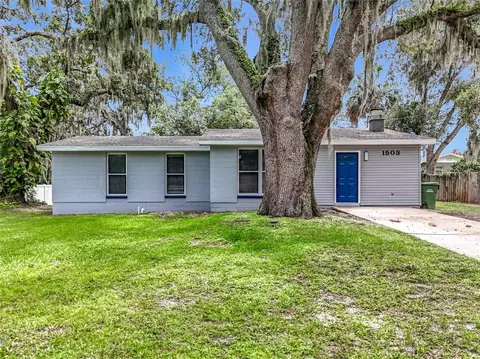 1503 Woodlyn Dr, Leesburg, FL 34748