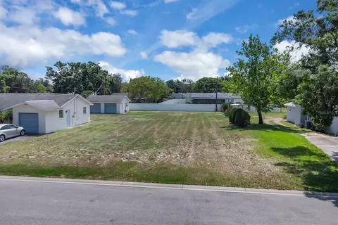 Delaware Avenue, Saint Cloud, FL 34769 photo 4