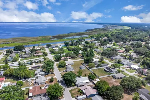Delaware Avenue, Saint Cloud, FL 34769 photo 8