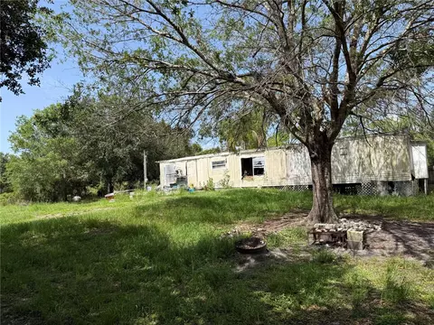 1724 Underwood Ter, Lorida, FL 33857