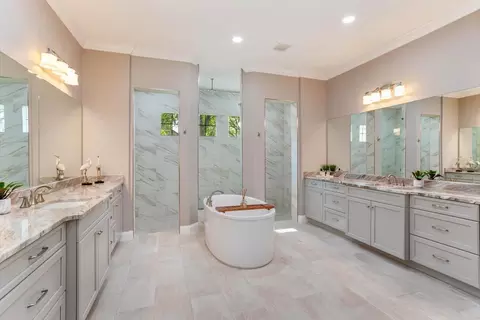 Bath - 4224 Clarice Estates Dr, Windermere, FL 34786 photo 1 of 10