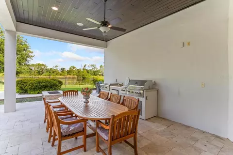 Exterior - 4224 Clarice Estates Dr, Windermere, FL 34786 photo 5 of 10