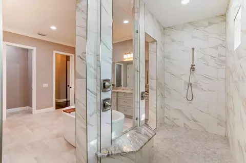Bath - 4224 Clarice Estates Dr, Windermere, FL 34786 photo 7 of 10