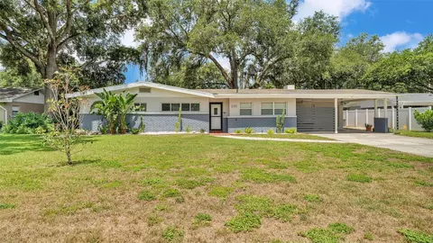 2727 Easton Ter, Lakeland, FL 33803