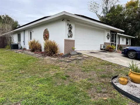 2346 Greenbrier St, Deltona, FL 32738