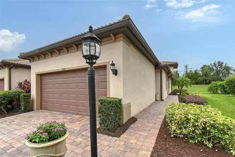 17109 Kenton Ter, Bradenton, FL 34202