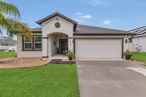 1864 Castleton Dr, Saint Cloud, FL 34771
