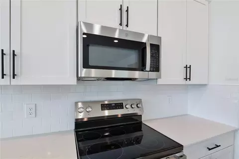Kitchen - 1712 Crooked Creek St, Saint Cloud, FL 34772 photo 2 of 3