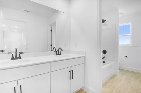 Bath - 1663 Crooked Creek St, Saint Cloud, FL 34772 photo 4 of 4