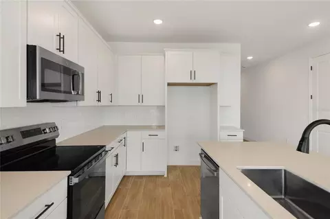 Kitchen - 1705 Crooked Creek St, Saint Cloud, FL 34772 photo 3 of 3