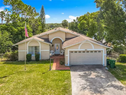 909 12 Valentina Dr, Dundee, FL 33838