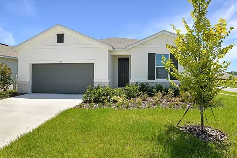5131 Kinsley Dr, Winter Haven, FL 33884
