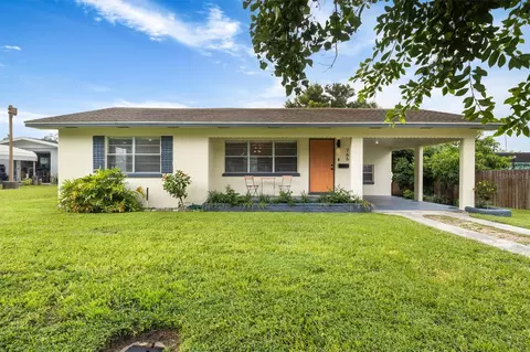 766 Bates Ave SW, Winter Haven, FL 33880