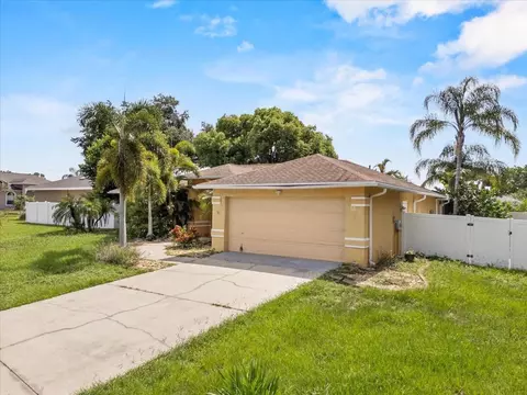 307 Sterling Dr, Winter Haven, FL 33884