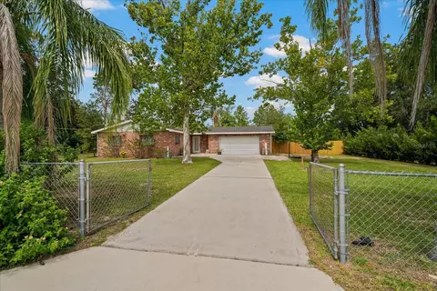 93 Vaughn Rd, Winter Haven, FL 33880