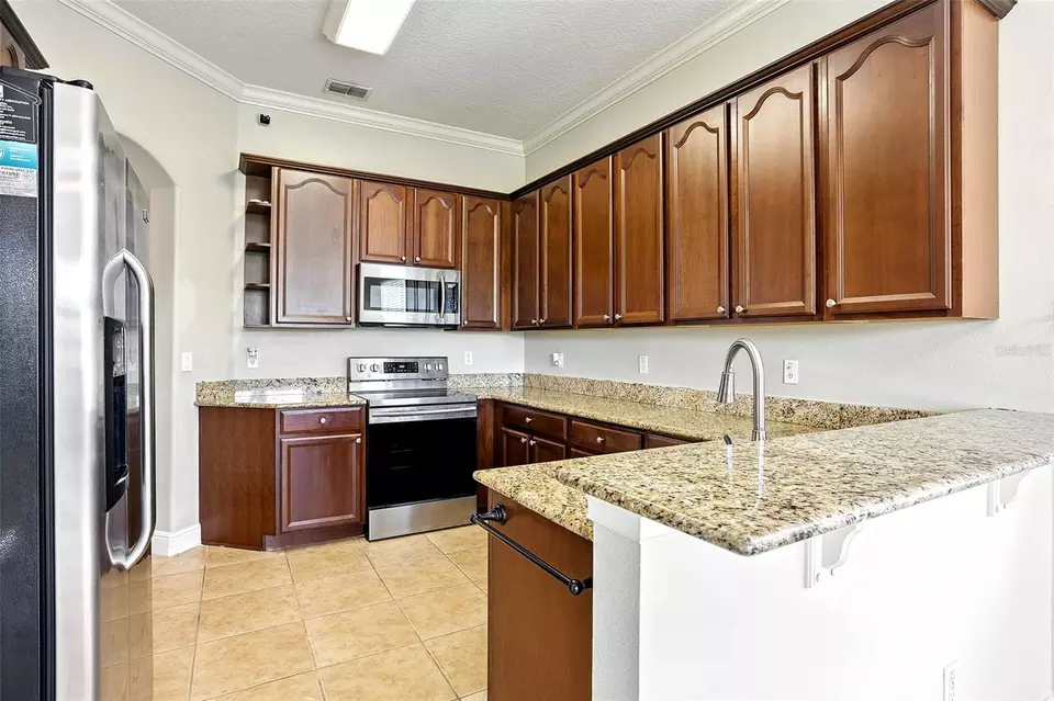 Kitchen - 551 Newhall Ln, Debary, FL 32713 photo 2 of 5