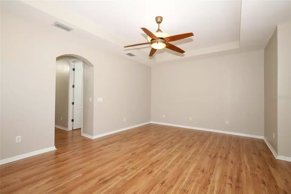 Living - 1900 Garden Sage Dr, Oviedo, FL 32765 photo 8 of 8