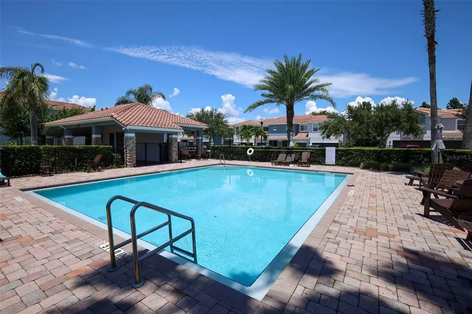 Exterior - 1900 Garden Sage Dr, Oviedo, FL 32765 photo 11 of 11