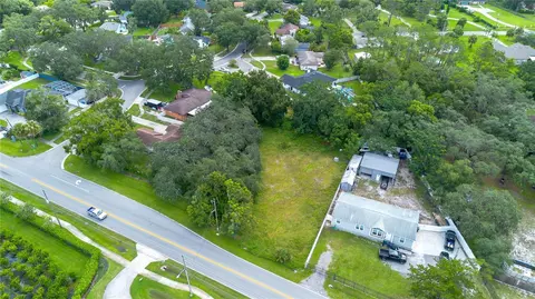 2233 Lake Pickett Rd, Orlando, FL 32826