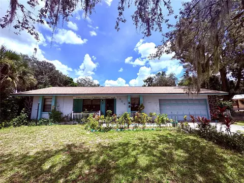 205 N Manatee Ave, Davenport, FL 33837