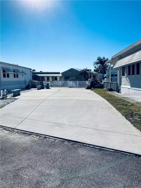 9000 Us Highway 192 #172, Clermont, FL 34714