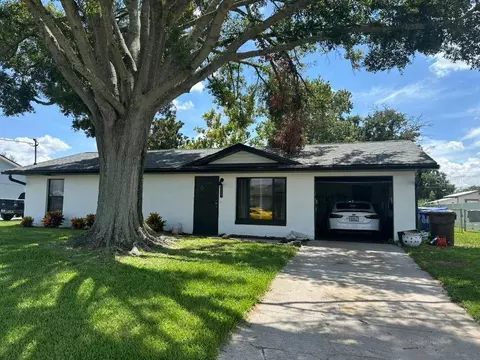 1524 Manor Dr, Kissimmee, FL 34741