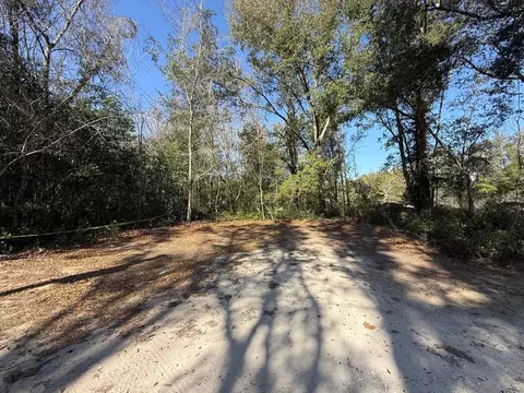 5325 NW 7th St, Ocala, FL 34482