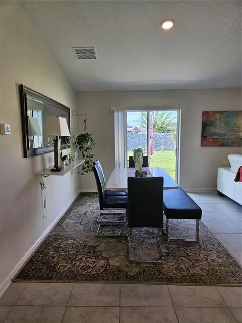 626 Peg Ct, Saint Cloud, FL 34772 photo 3