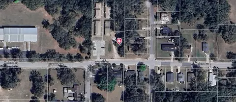 2330 Harlem Ave, Leesburg, FL 34748