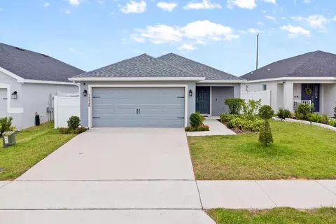 1225 Cascade Dr, Davenport, FL 33837