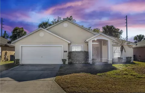 236 Paradise Woods Ct, Davenport, FL 33896