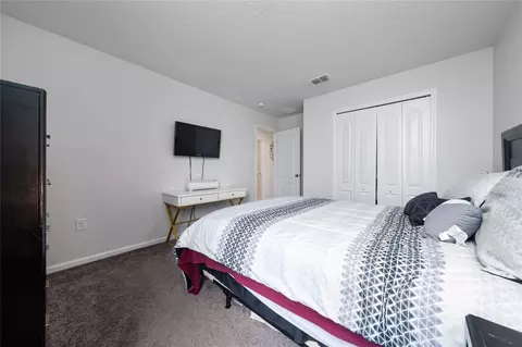Bedroom - 1663 Gentle Breeze Dr, Saint Cloud, FL 34771 photo 5 of 6