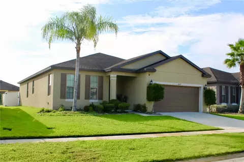 8859 Hinsdale Heights Dr, Polk City, FL 33868