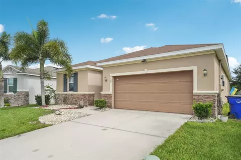 Exterior - 4569 Baler Trails Dr, Saint Cloud, FL 34772 photo 4 of 10