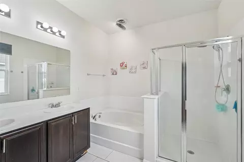 Bath - 4569 Baler Trails Dr, Saint Cloud, FL 34772 photo 1 of 3