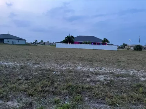 4237 NW 34th Ter, Cape Coral, FL 33993
