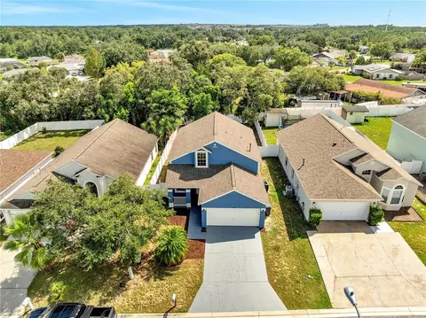 424 Royal Ridge Dr, Davenport, FL 33837
