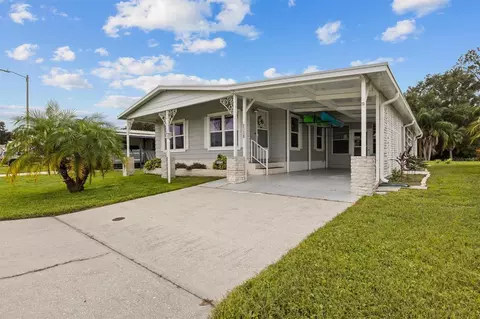 6330 Bayberry Blvd NE, Winter Haven, FL 33881