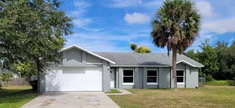 332 Cornwallis Ct, Kissimmee, FL 34758