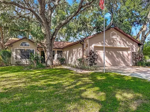 4815 Oakwood Dr, Saint Cloud, FL 34769
