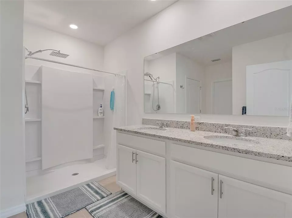 Bath - 3831 Botanical Way, Sanford, FL 32773 photo 2 of 2