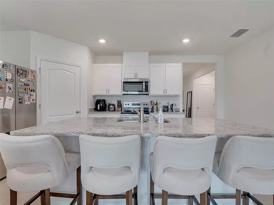Kitchen - 3831 Botanical Way, Sanford, FL 32773 photo 4 of 6