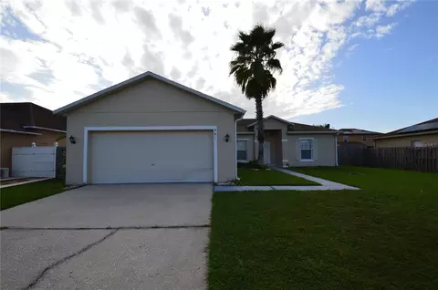 581 Maricopa Dr, Kissimmee, FL 34758
