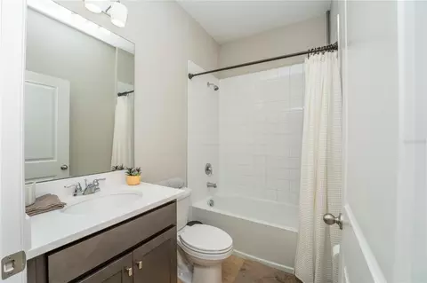 Bath - 1177 Fox Hedge Ln, Saint Cloud, FL 34771 photo 1 of 1