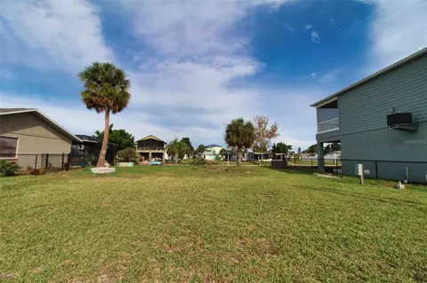 4977 Cedarbrook Ln, Hernando Beach, FL 34607 photo 12